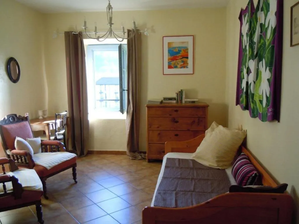 Mas Casta Nea Bed & Breakfast Thueyts